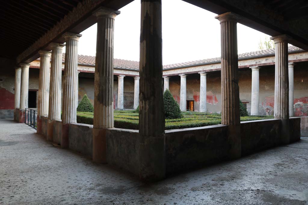 I.10.4 Pompeii. December 2018. Looking south-west across peristyle, from north-east corner. Photo courtesy of Aude Durand.