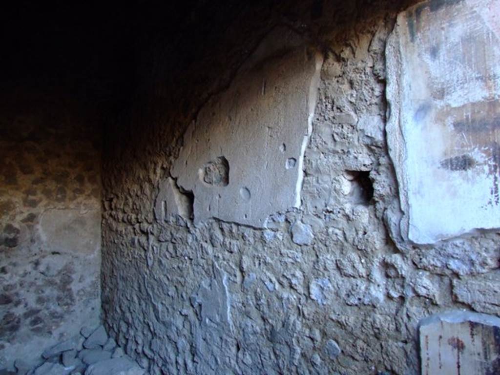 II.3.3 Pompeii. March 2009. Room 16, North wall.