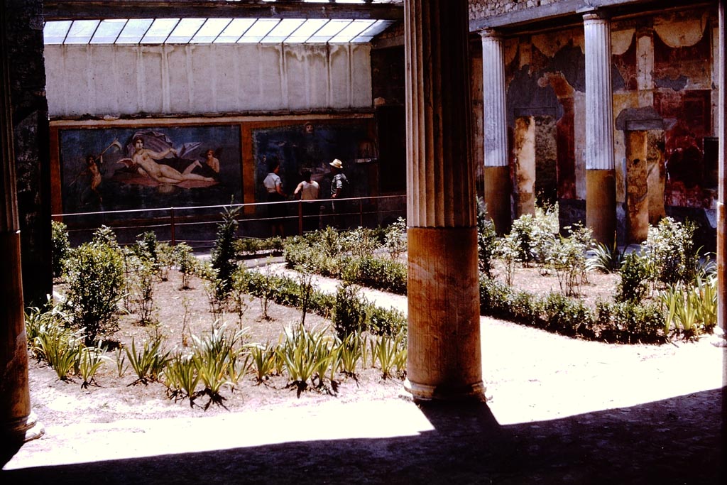 II.3.3 Pompeii. 1964. Looking south-west across garden from north portico. Photo by Stanley A. Jashemski.
Source: The Wilhelmina and Stanley A. Jashemski archive in the University of Maryland Library, Special Collections (See collection page) and made available under the Creative Commons Attribution-Non-Commercial License v.4. See Licence and use details.
J64f1702