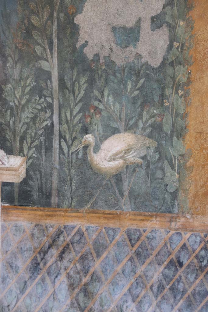 II.3.3 Pompeii. September 2017. Room 11, detail of bird from panel on east side of south wall.
Photo courtesy of Klaus Heese.