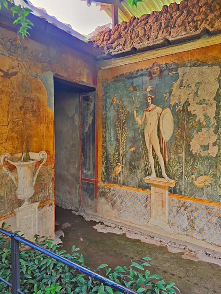 II.3.3 Pompeii. March 2024.
Doorway to room 17, in south-east corner of garden.Photo courtesy of Giuseppe Ciaramella.