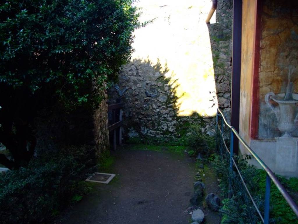 II.3.3 Pompeii. March 2009. Room 11, South side of Garden area. Looking east towards Rooms 18 and 17.