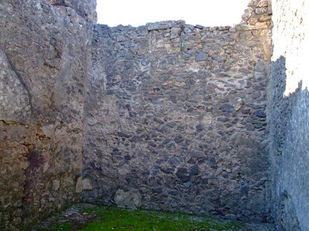 II.3.3 Pompeii. March 2009. Room 7, North wall.