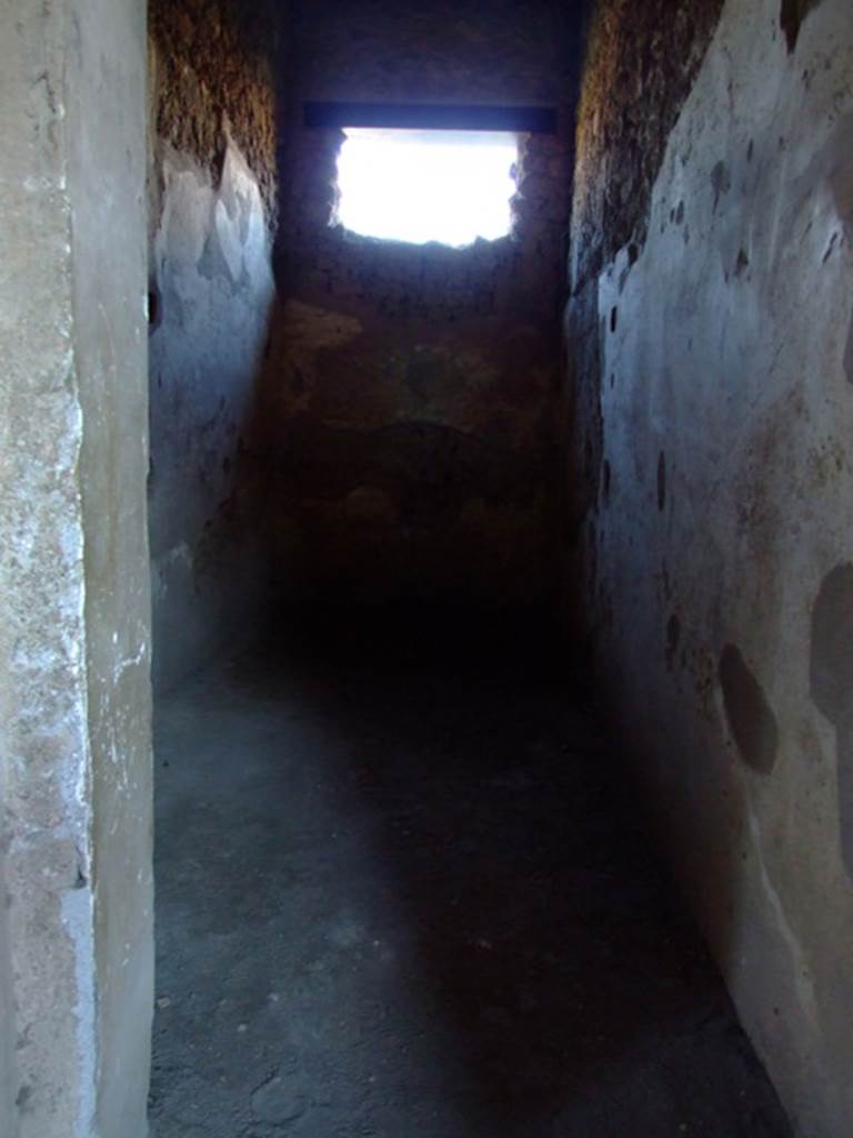 II.3.3 Pompeii. March 2009. Room 8. Looking east.