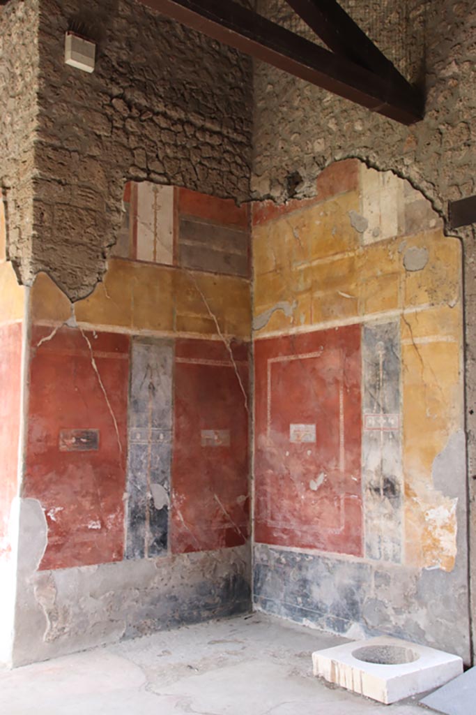 II.3.3 Pompeii. May 2024.
Room 11, looking towards north-west corner of north portico. Photo courtesy of Klaus Heese.
