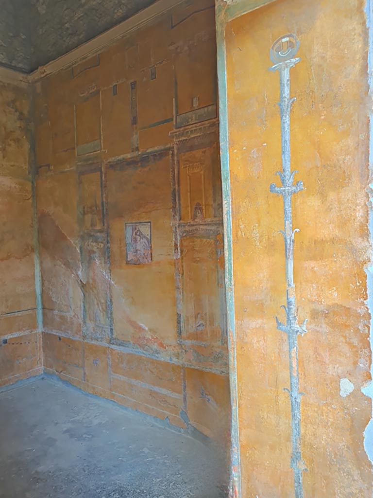 II.3.3 Pompeii. March 2024.
Room 12, looking towards north wall from north side of doorway. Photo courtesy of Giuseppe Ciaramella.