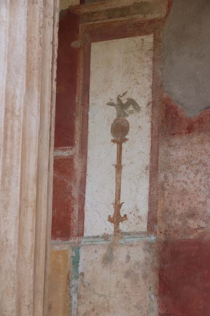 II.3.3 Pompeii. September 2017. Room 11, west portico, detail of painted decoration on upper wall.
Photo courtesy of Klaus Heese.