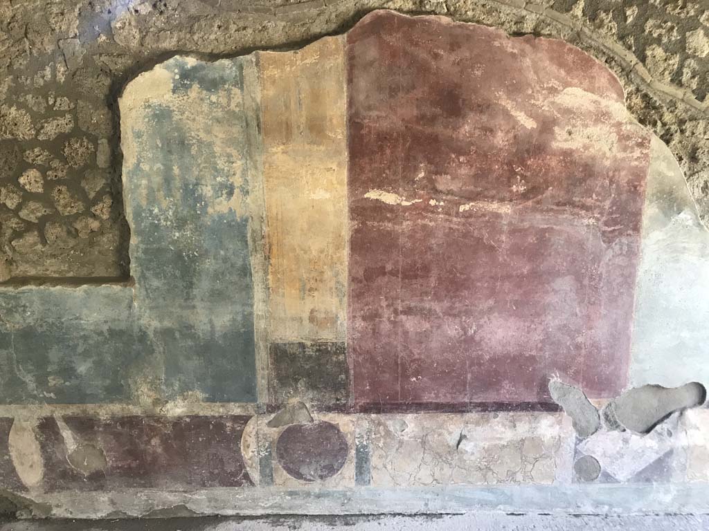 II.4.3 Pompeii. April 2019. Detail of painted decoration on west wall of atrium.
Photo courtesy of Rick Bauer.
