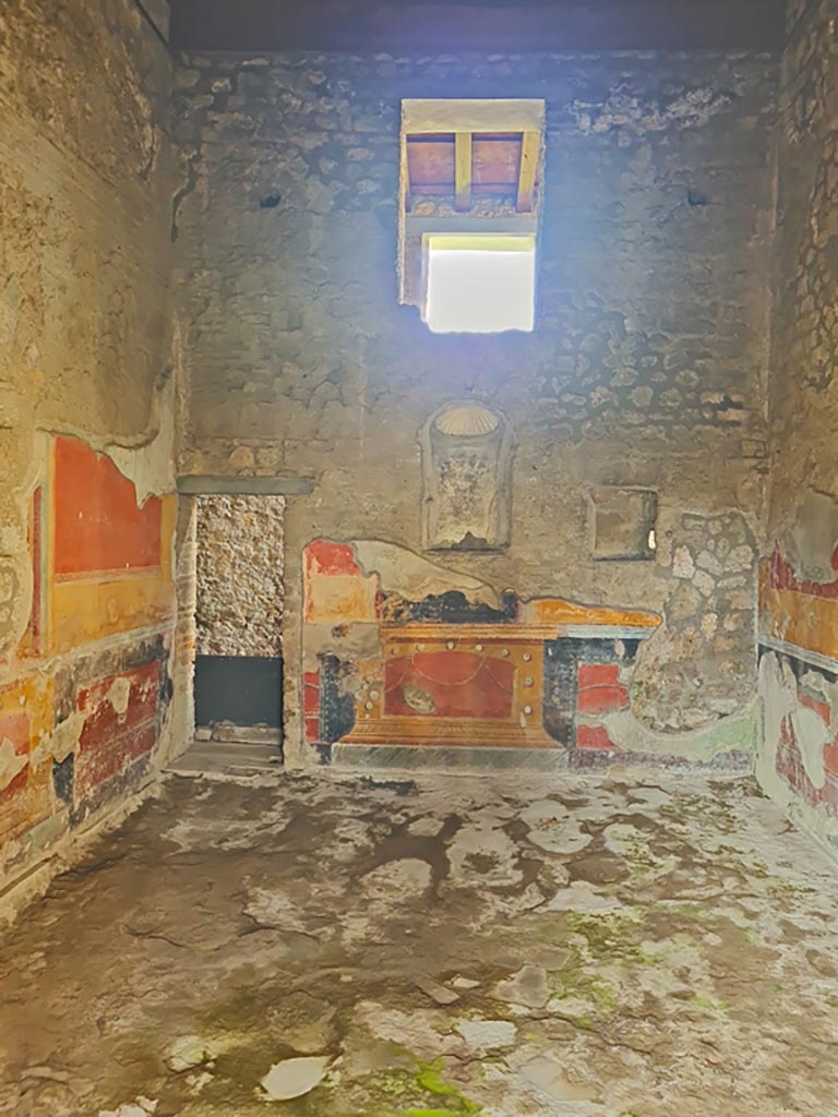 II.4.6 Pompeii. March 2024.
Looking west across room on north side of summer triclinium. Photo courtesy of Giuseppe Ciaramella.