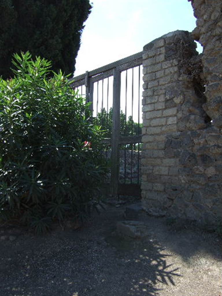 II.4.8 Pompeii. September 2005. Garden Entrance.
