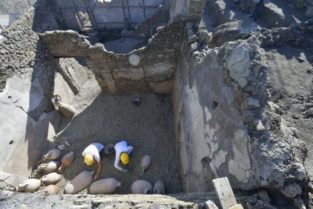 III.3.6 Pompeii. December 2017. Room in north-east corner at rear with amphorae discovered during excavation. Photo  Parco Archeologico di Pompei.