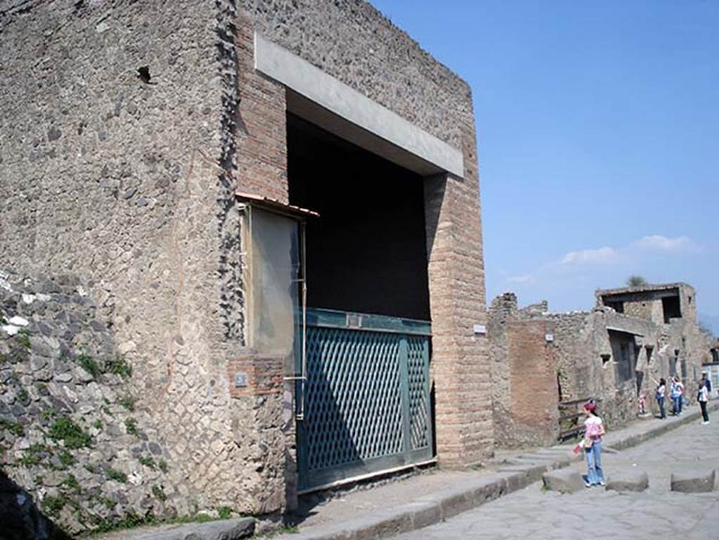 III.3.6 Pompeii. April 2008.
Entrance, with reproduction of the original type of doorway gate.
Photo courtesy of Giles Gaffney.