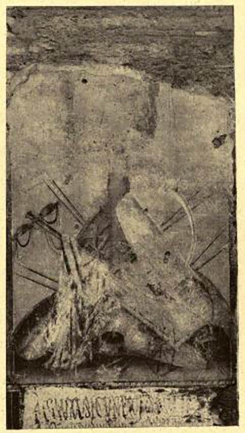 III.3.6 Pompeii. 1916, east entrance pilaster with painted roman trophy figure.
See Notizie degli Scavi di Antichità, 1916, p. 432, fig. 4.