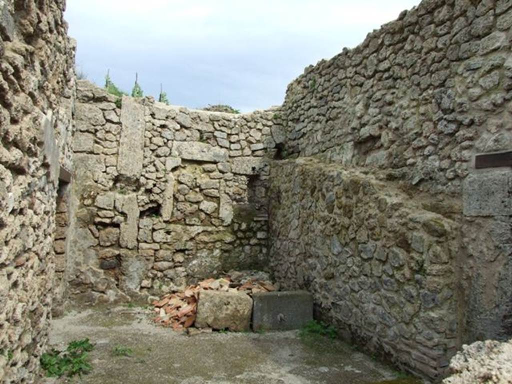 III.4.3  Pompeii.  March 2009.   Room 5.  Looking east.