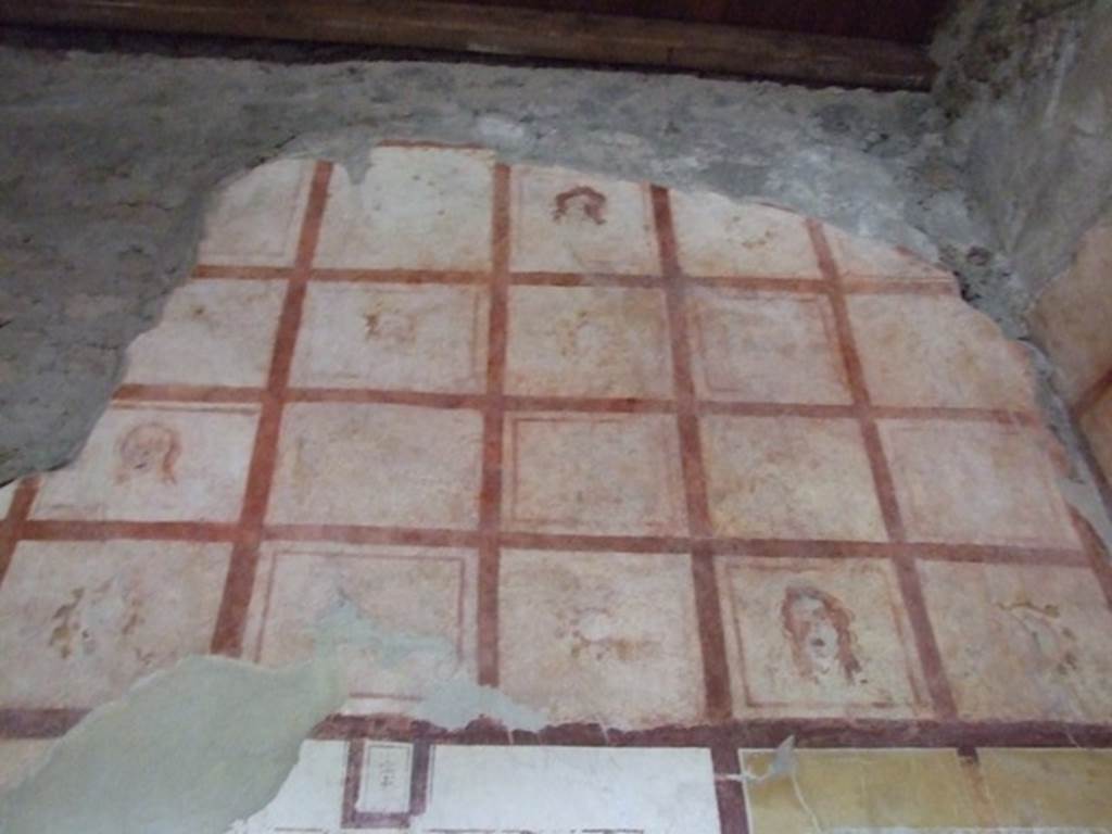 III.4.b. Pompeii. March 2009. Room 5. Triclinium. Upper west wall.