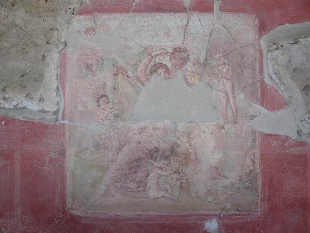 V.1.18 Pompeii. May 2012. Exedra “o”, wall painting from central panel on north wall showing Venus at her toilette. Photo courtesy of Buzz Ferebee.