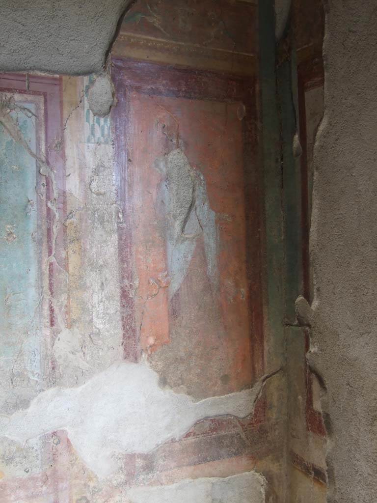 V.1.18 Pompeii. March 2009. East wall of exedra “y”, at south end.
Wall painting of a draped figure possibly a muse who may have held a globe.
See Leach, E.W., 2004. The Social Life of Painting in Ancient Rome and on the Bay of Naples. Cambridge UK: Cambridge UP. (p.135).