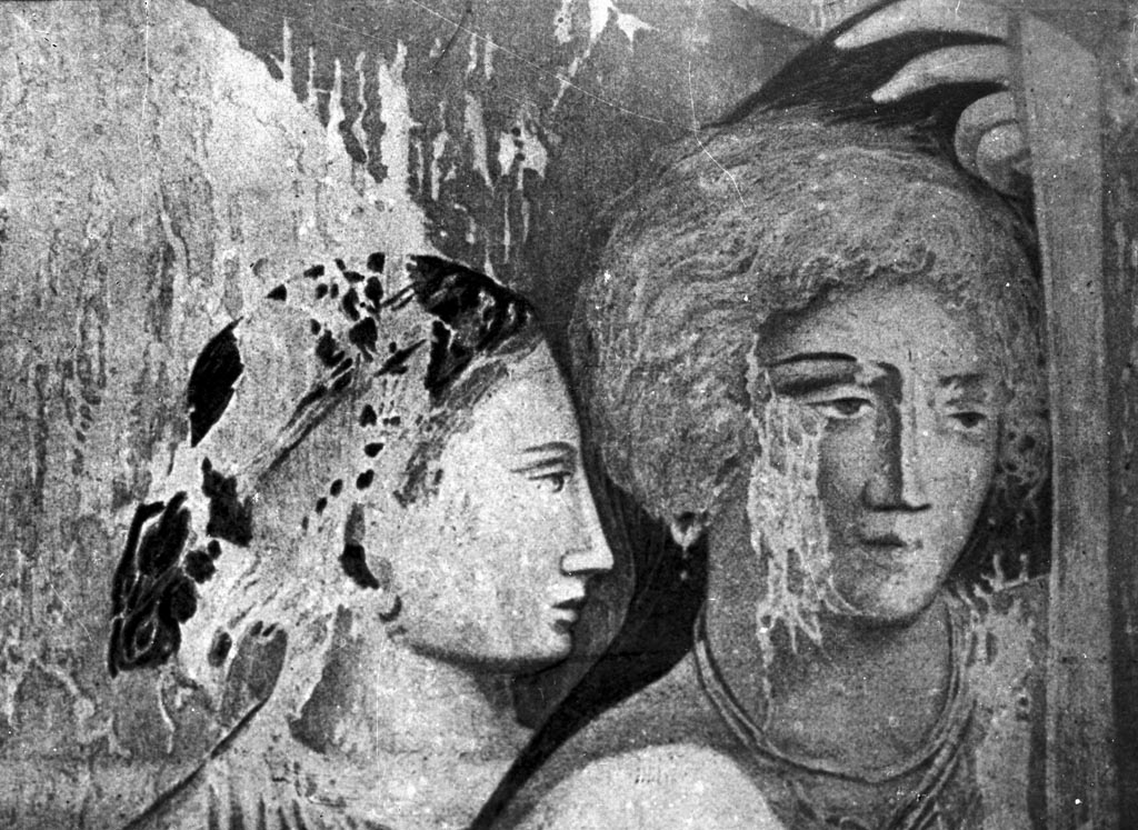 VI.1.26 Pompeii. W.329. Room “i”.
Detail of two figures watching from portico, from the remains of central wall painting from south wall of tablinum.
Photo by Tatiana Warscher. Photo © Deutsches Archäologisches Institut, Abteilung Rom, Arkiv.