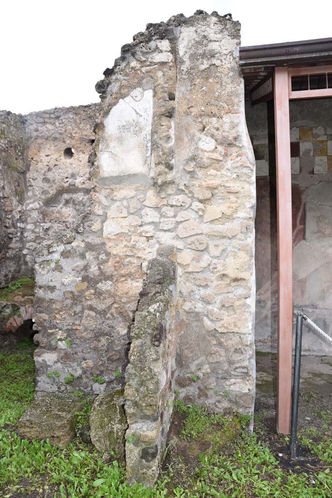 V.4.a Pompeii. March 2018. Room ‘p’, looking north towards east side of room, and garden area.
Foto Annette Haug, ERC Grant 681269 DÉCOR.