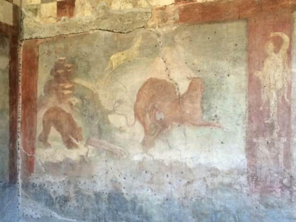 V.4.a Pompeii. April 2015. Hunting fresco with life-size animals on east wall of garden area. Photo courtesy of Sharon M. Wolf.
