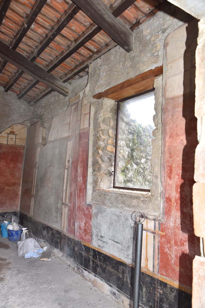 V.4.a Pompeii. March 2018. Room ‘s’, looking towards west wall.
Foto Annette Haug, ERC Grant 681269 DÉCOR.