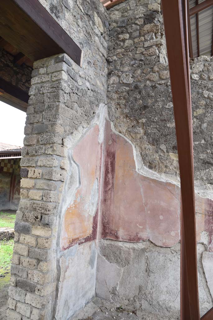 V.4.a Pompeii. March 2018. Room t, north-east corner.
Foto Annette Haug, ERC Grant 681269 DÉCOR.