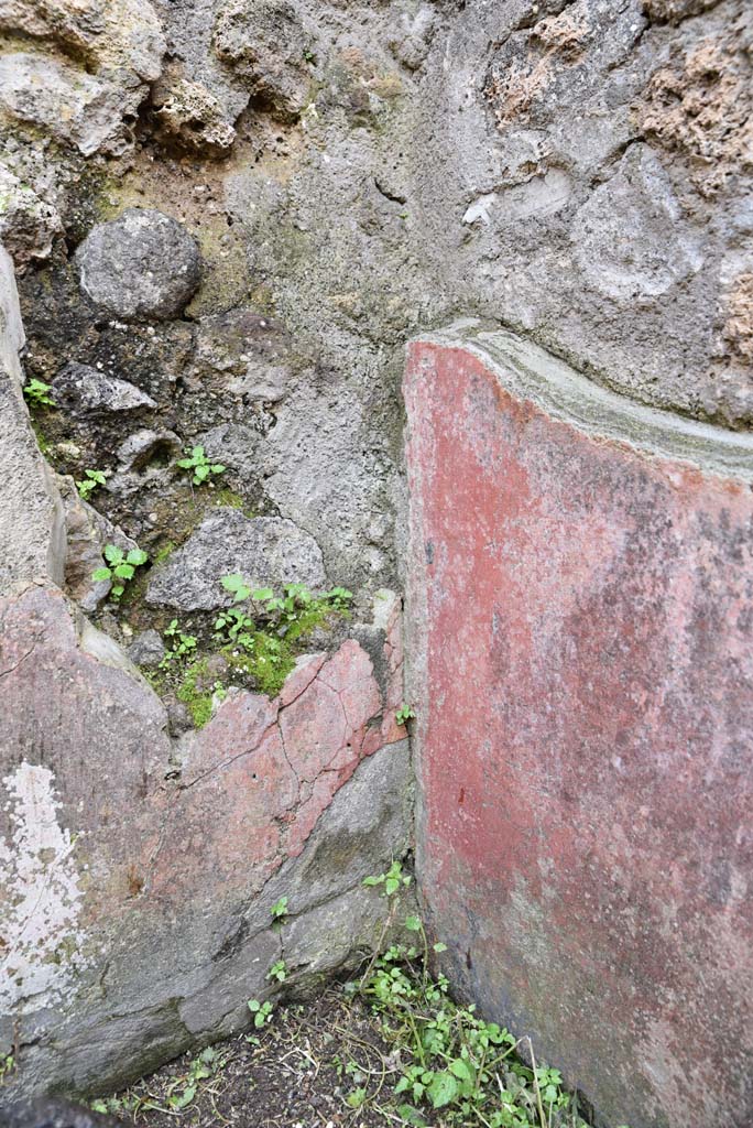 V.4.a Pompeii. March 2018. Room ‘n’, detail from south-west corner.
Foto Annette Haug, ERC Grant 681269 DÉCOR.