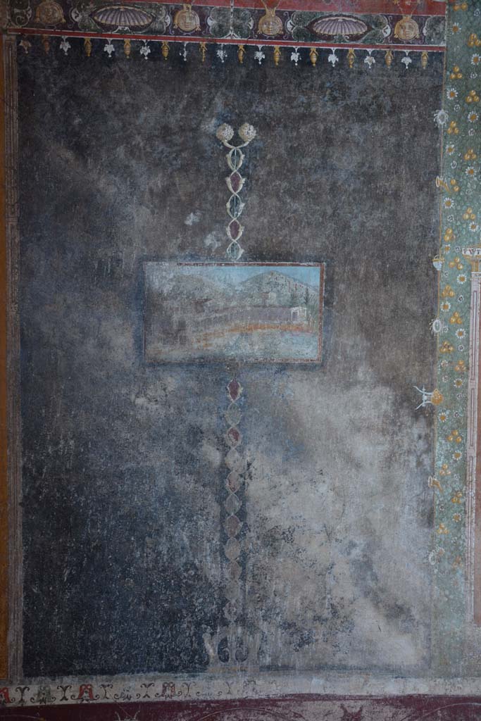 V.4.a Pompeii. March 2018. Room ‘h’, black side panel from east end of south wall.
Foto Annette Haug, ERC Grant 681269 DÉCOR.