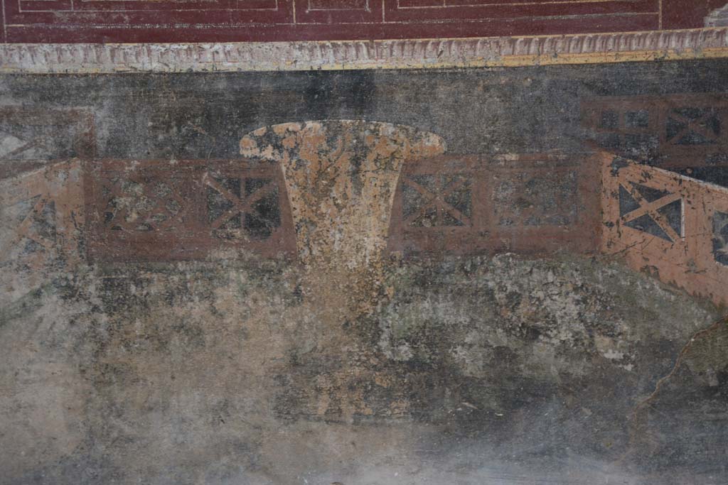 V.4.a Pompeii. March 2019. Room ‘h’, detail of painted fountain in centre of south wall.
Foto Annette Haug, ERC Grant 681269 DÉCOR.