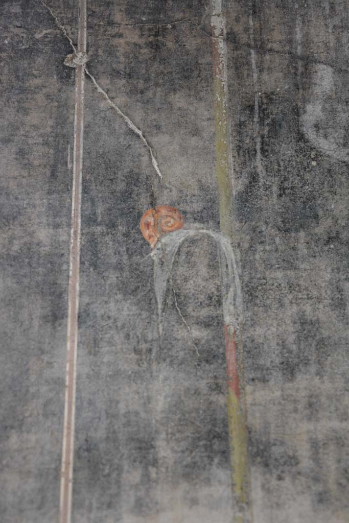 V.4.a Pompeii. March 2018.
Room ‘b’, detail from painted west wall between doorways to room ‘c’ and ‘e’.
Foto Annette Haug, ERC Grant 681269 DÉCOR.