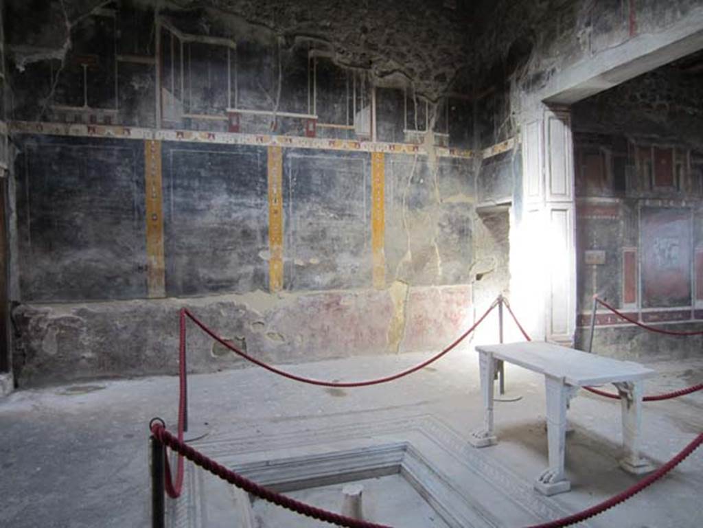 V.4.a Pompeii. March 2012. North side of atrium. Photo courtesy of Marina Fuxa.

