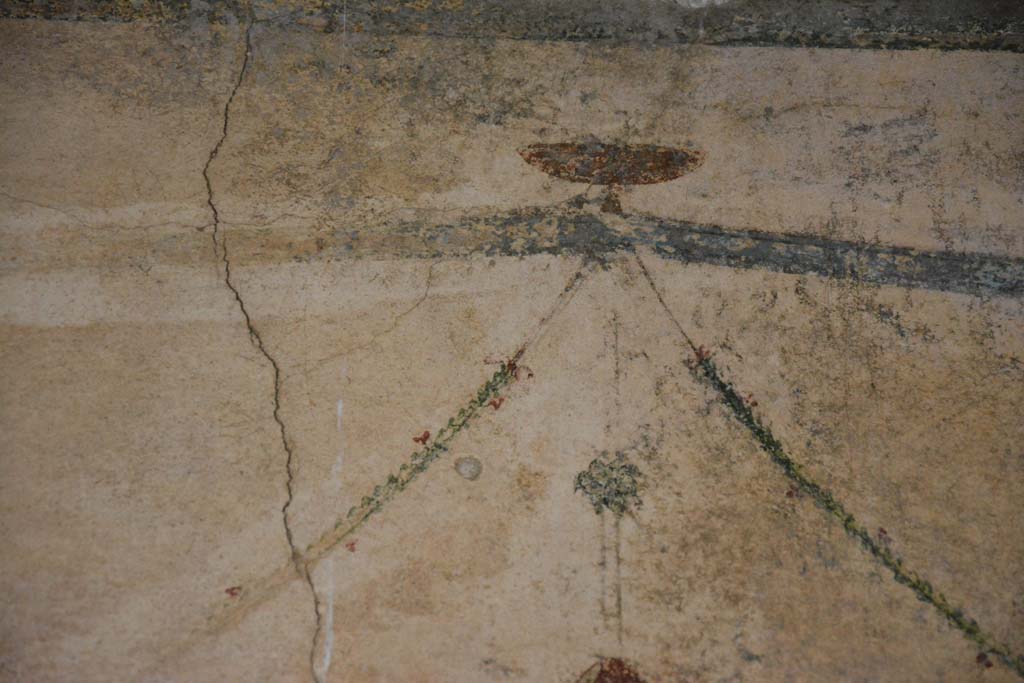 V.4.a Pompeii. March 2018. Room ‘c’, detail from centre of upper south wall.
Foto Annette Haug, ERC Grant 681269 DÉCOR