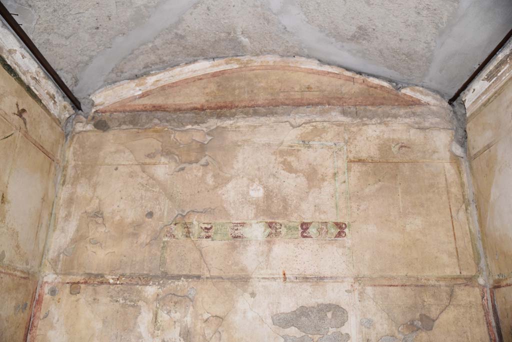 V.4.a Pompeii. March 2018. Room ‘c’, upper west wall.
Foto Annette Haug, ERC Grant 681269 DÉCOR.