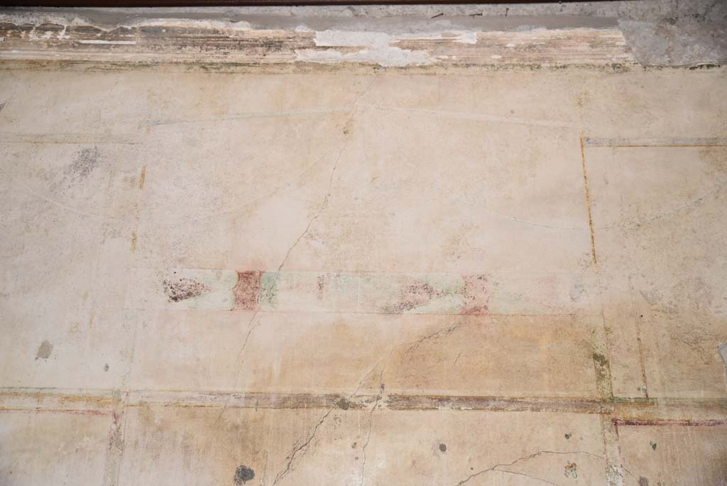 V.4.a Pompeii. March 2018. Room ‘c’, detail from upper north wall above doorway to room ‘e’.
Foto Annette Haug, ERC Grant 681269 DÉCOR.