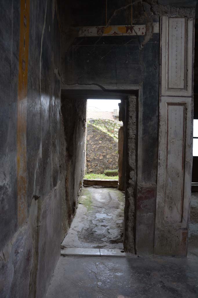 V.4.a Pompeii. March 2018. Corridor ‘k’, looking east from north-east corner of atrium.
Foto Annette Haug, ERC Grant 681269 DÉCOR