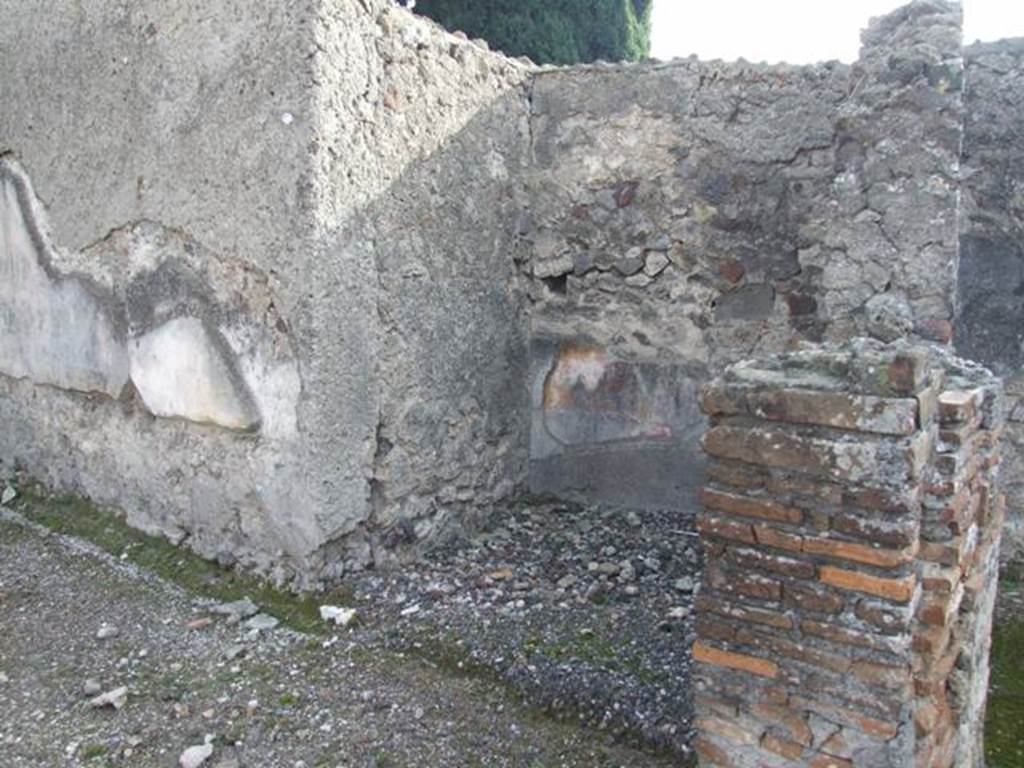 VI.1.7 Pompeii. December 2007. Room 35, looking south in south-west corner.