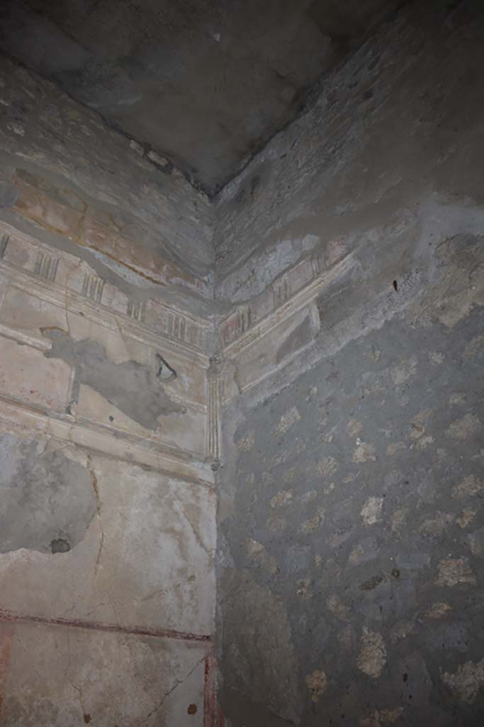 VI.2.4 Pompeii. December 2017. Upper south-east corner.
Foto Annette Haug, ERC Grant 681269 DCOR.

