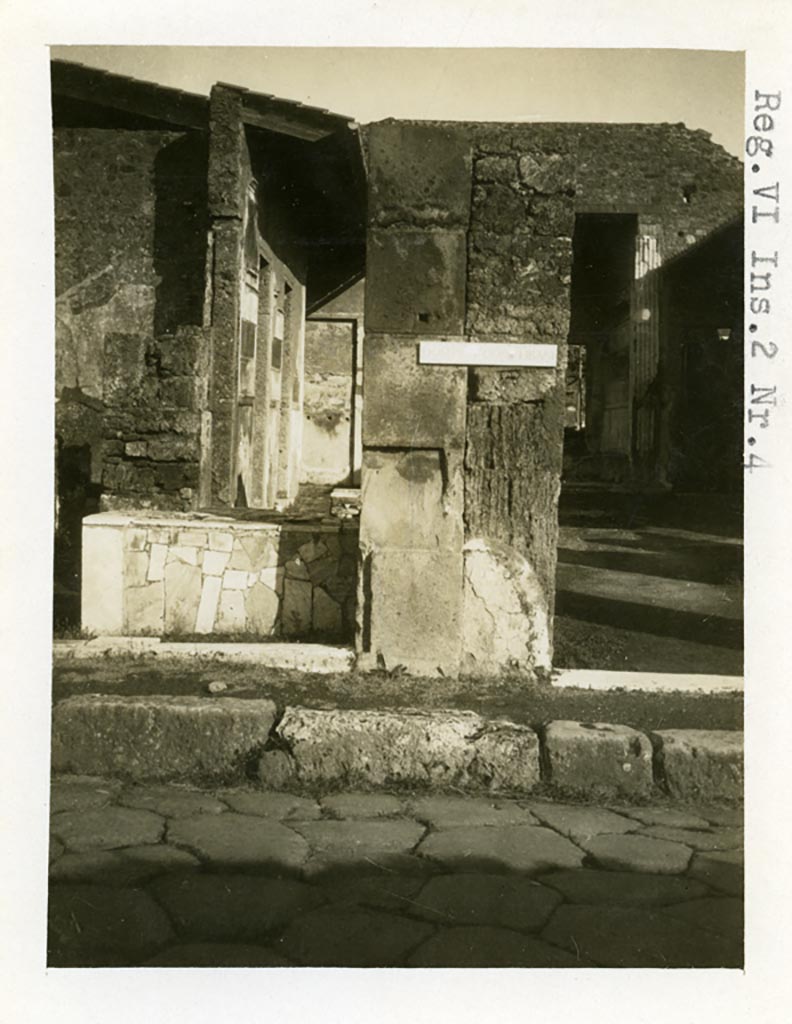 VI.2.4 Pompeii. Pre-1937-39. Looking towards the bar at VI.2.5, with entrance doorway to VI.2.4, on right.
Photo courtesy of American Academy in Rome, Photographic Archive. Warsher collection no. 1394.
