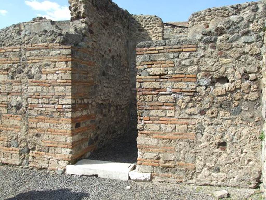 VI.3.3 Pompeii. March 2009. Doorway to Room 9, Cubiculum.