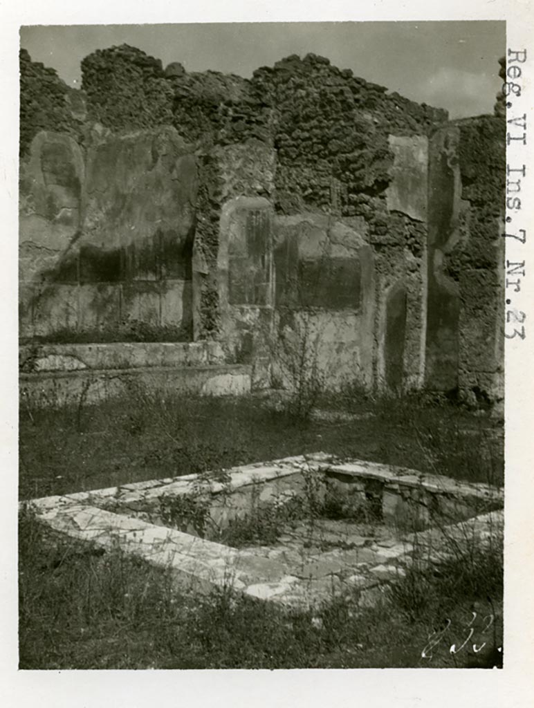 VI.7.23 Pompeii. Pre-1937-39. Atrium, looking north-east towards open room with steps, on north side.
Photo courtesy of American Academy in Rome, Photographic Archive. Warsher collection no. 833.
