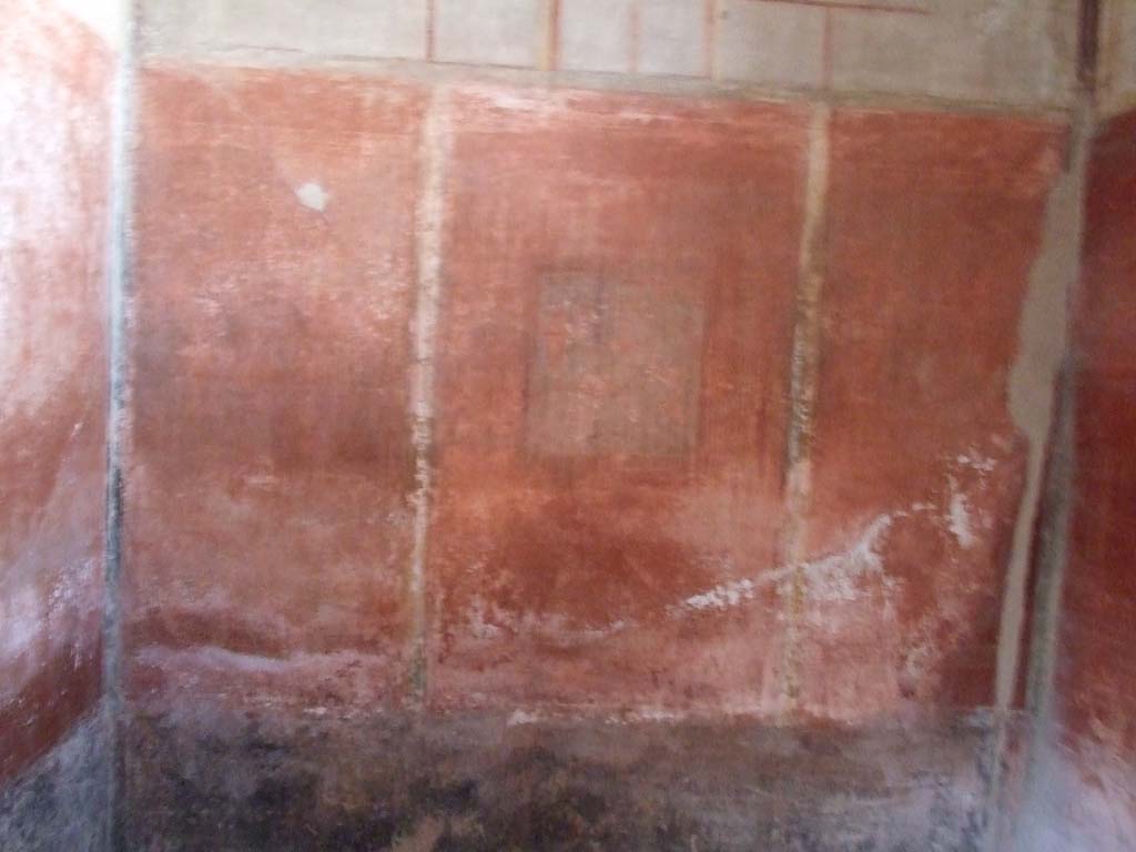 VI.8.3/5 Pompeii. December 2006. Room 15, south wall.
According to Bragantini, in the centre of the south wall would have been a painting of Abandoned Ariadne, now faded.
See Bragantini, de Vos, Badoni, 1983. Pitture e Pavimenti di Pompei, Parte 2. Rome: ICCD. (p.173)