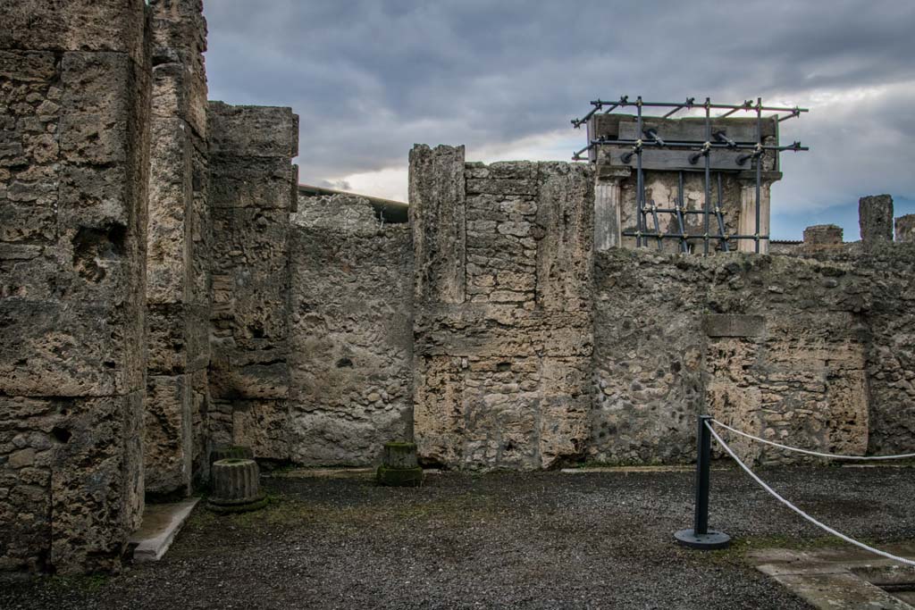 VI.8.22 Pompeii. January 2019.
Looking towards south-east corner of atrium with blocked doorways in south wall with marble thresholds. Photo courtesy of Johannes Eber.