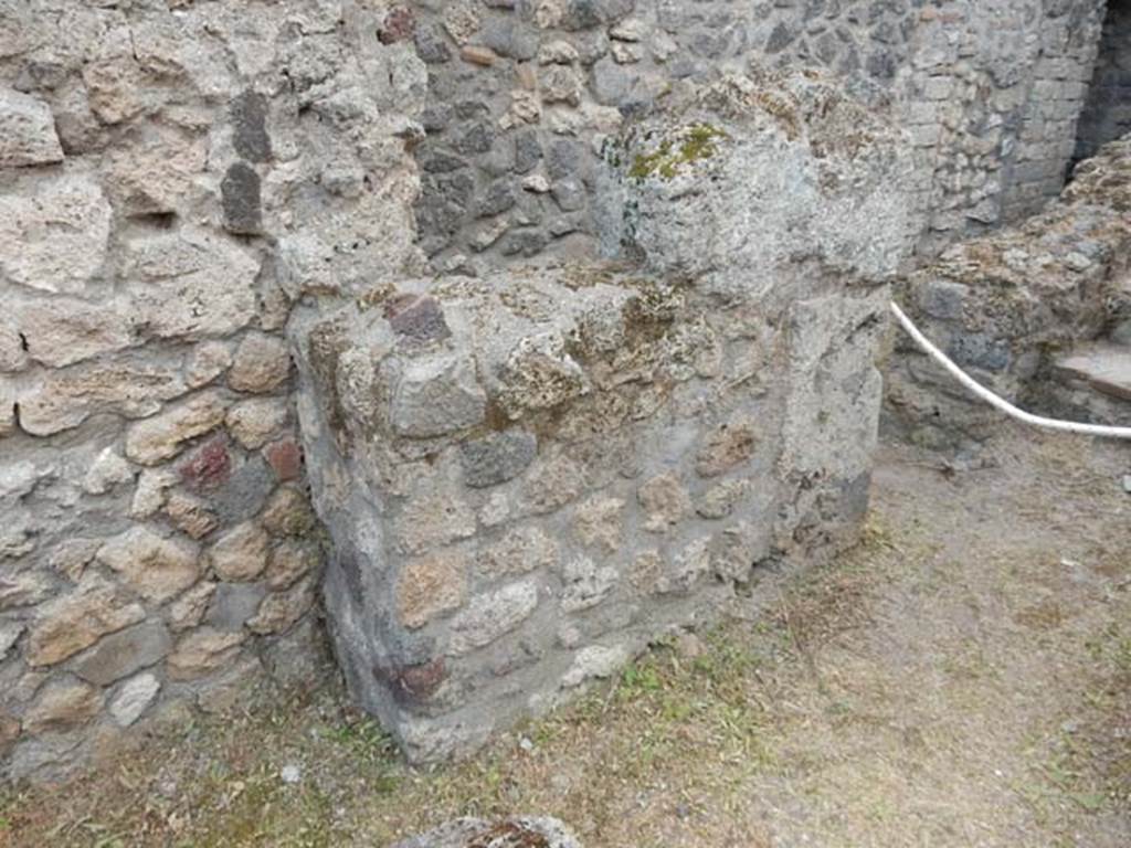 VI.8.22 Pompeii. May 2017.
Newly restored structure on east side of doorway into room 5, on right, the area on south side of stairs.
Photo courtesy of Buzz Ferebee.