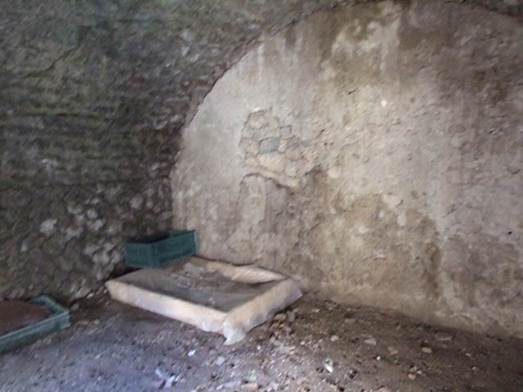 VI.8.22 Pompeii. March 2009. Room 7. South east corner.