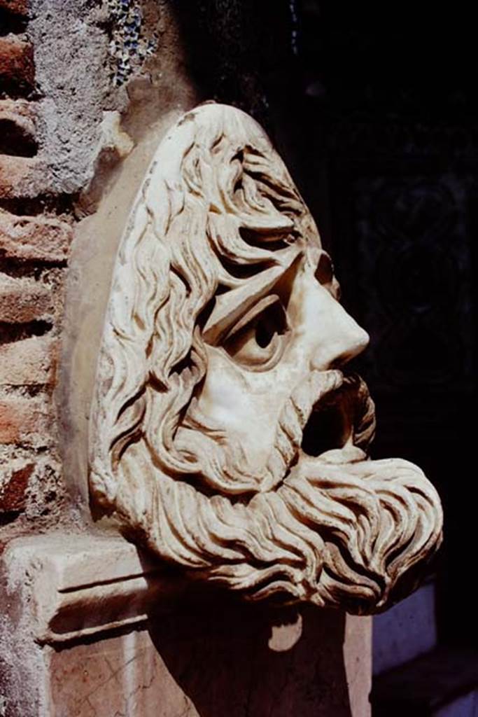 VI.8.20 Pompeii. 1972. Looking north to hollow marble mask. Photo by Stanley A. Jashemski.
Source: The Wilhelmina and Stanley A. Jashemski archive in the University of Maryland Library, Special Collections (See collection page) and made available under the Creative Commons Attribution-Non Commercial License v.4. See Licence and use details. J72f0178