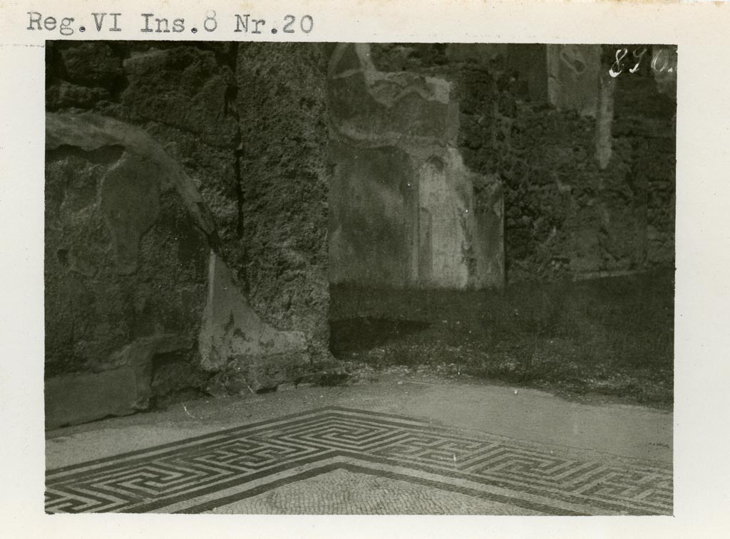 VI.8.22 Pompeii, but shown as VI.8.20 on photo. Pre-1937-39.
Room 13, looking north-east across mosaic in tablinum, towards atrium.
Photo courtesy of American Academy in Rome, Photographic Archive. Warsher collection no. 890.