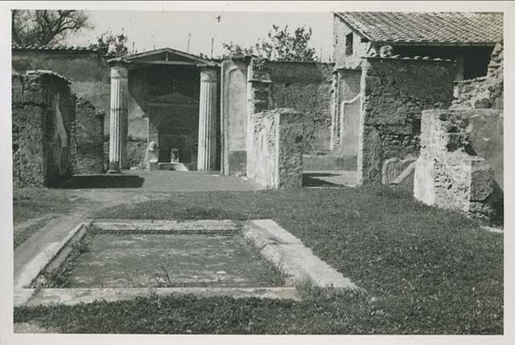 VI.8.22 Pompeii. March 1939. Looking towards north-west corner of atrium, across impluvium. Photo courtesy of Rick Bauer.