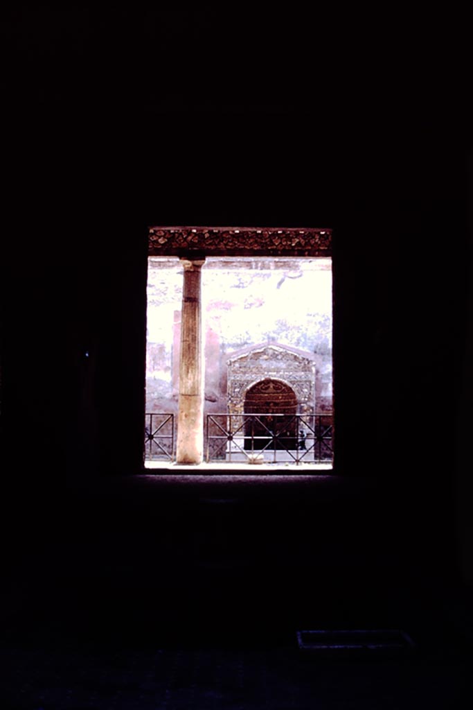 VI.8.23 Pompeii, 1978.
Looking through tablinum towards fountain. Photo by Stanley A. Jashemski.
Source: The Wilhelmina and Stanley A. Jashemski archive in the University of Maryland Library, Special Collections (See collection page) and made available under the Creative Commons Attribution-Non-Commercial License v.4. See Licence and use details.
J78f0030