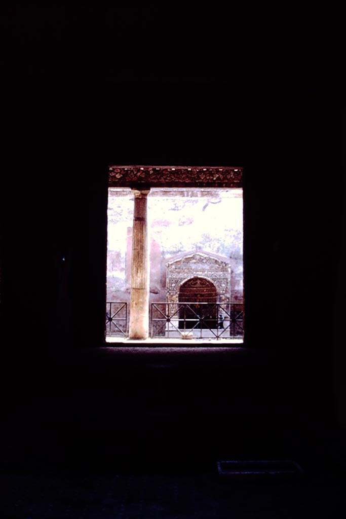 VI.8.23 Pompeii, 1978. 
Looking through tablinum towards fountain. Photo by Stanley A. Jashemski.   
Source: The Wilhelmina and Stanley A. Jashemski archive in the University of Maryland Library, Special Collections (See collection page) and made available under the Creative Commons Attribution-Non-Commercial License v.4. See Licence and use details.
J78f0030
