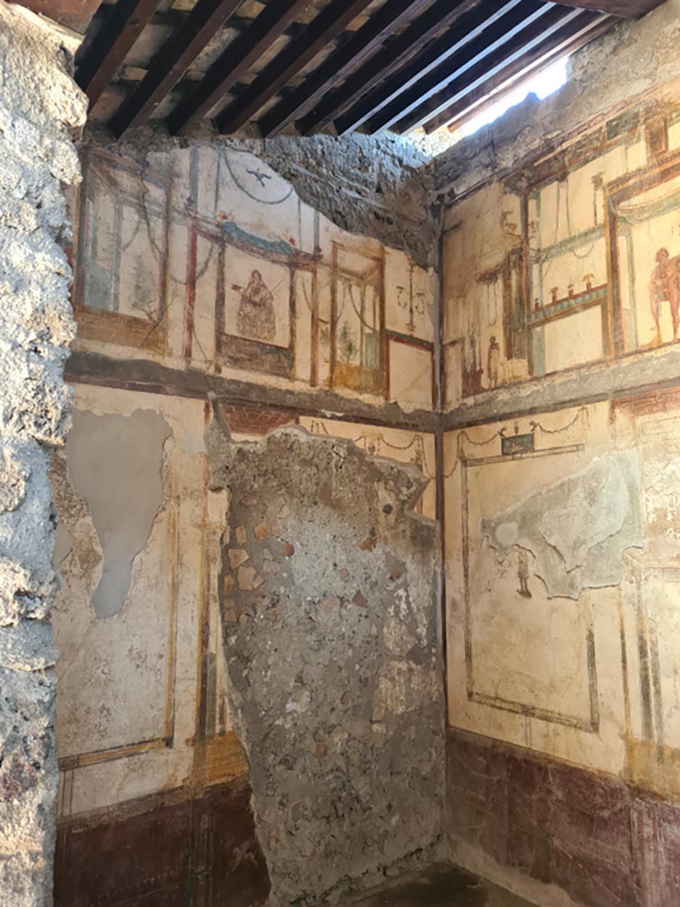 VI.9.6 Pompeii. May 2024.
Room 16, looking towards south wall and south-west corner. Photo courtesy of Klaus Heese.